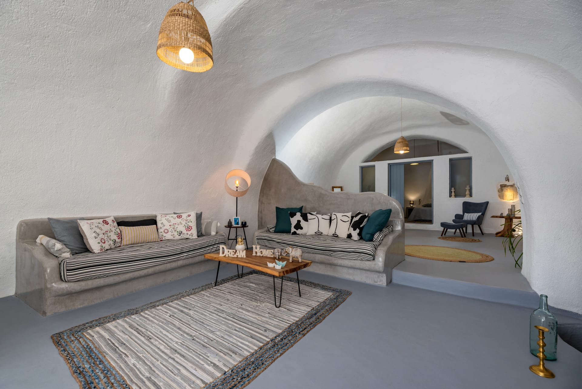 Cave Luxury Suite