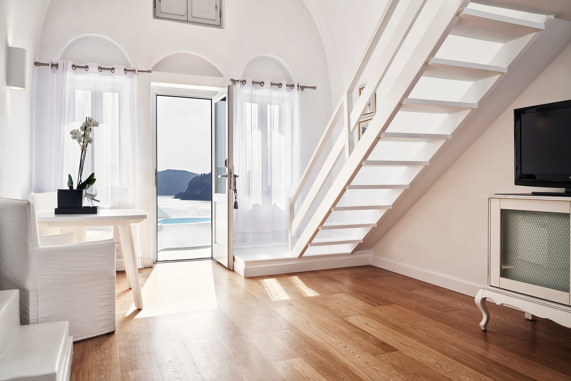 Loft Suite with Jetted Tub - Pelagos House