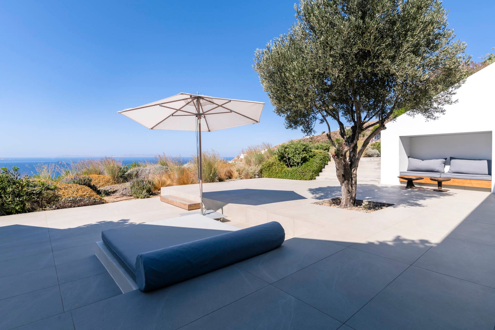 Skyrock Villa