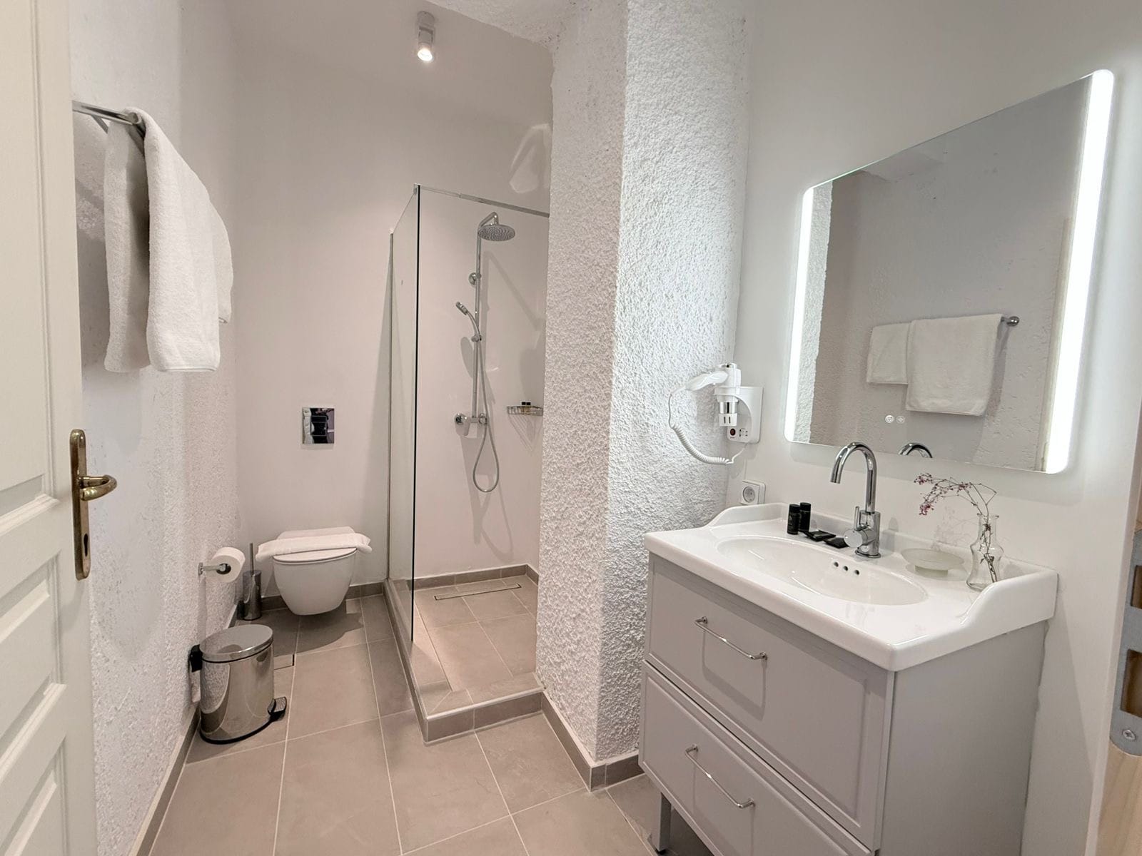 Golden Sun Hotel Apartment