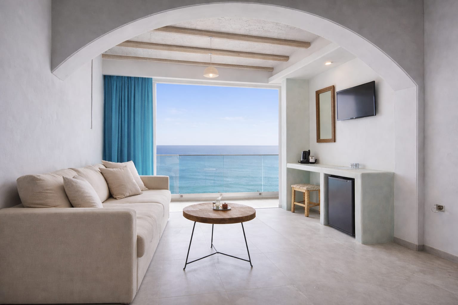 Queen Suite with Sea View