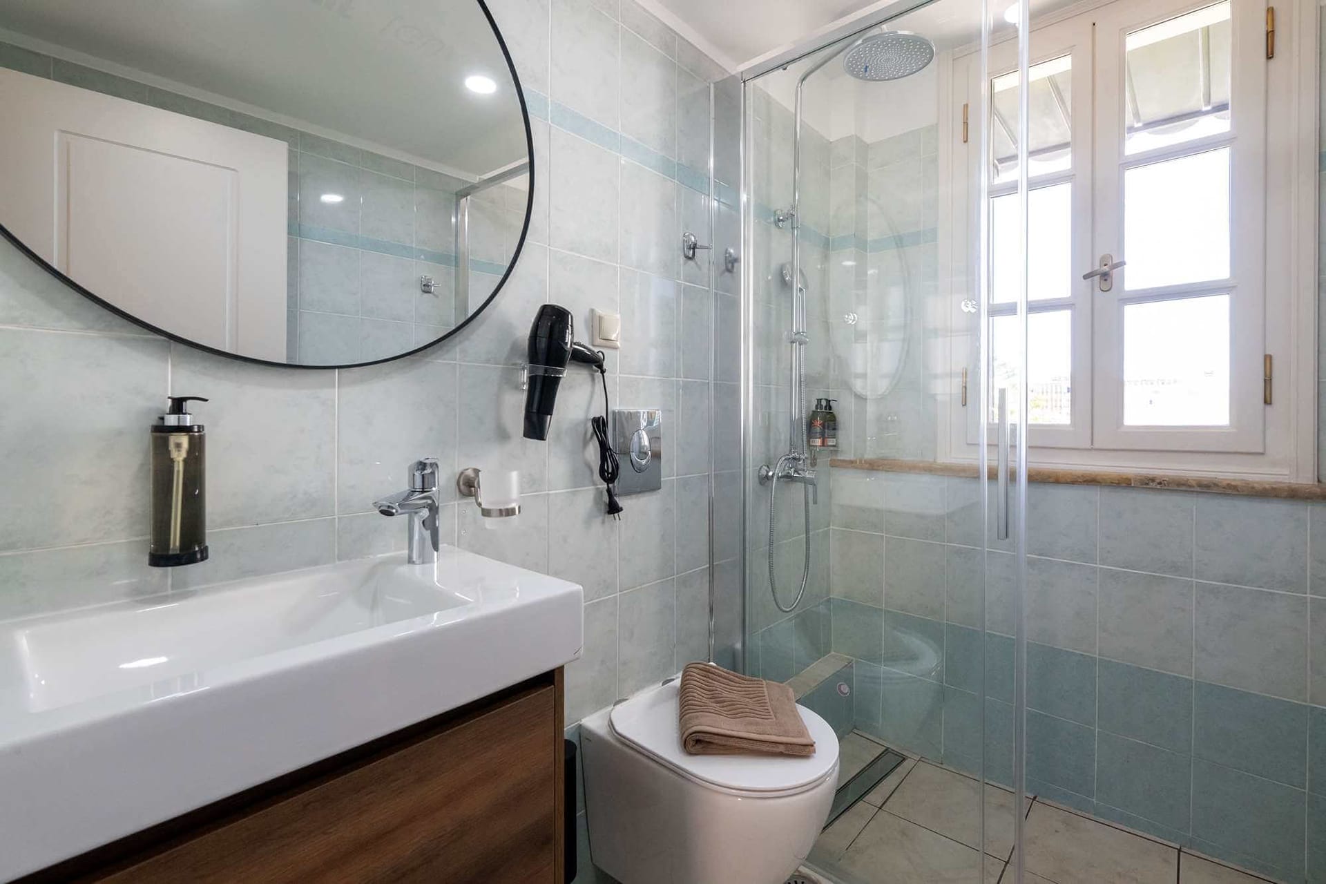 Family Suite - Ipapanti Square