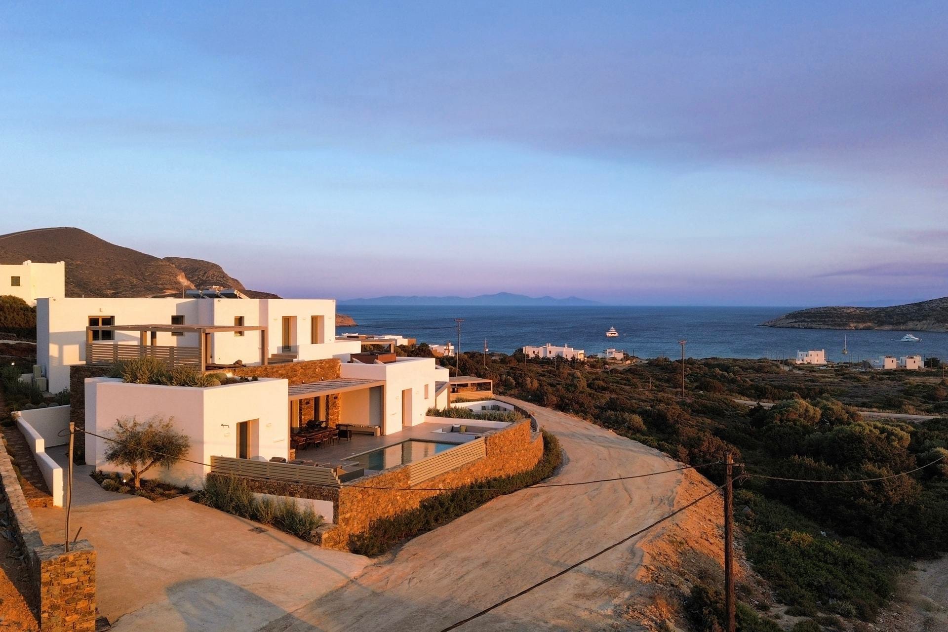Porphyra Villa