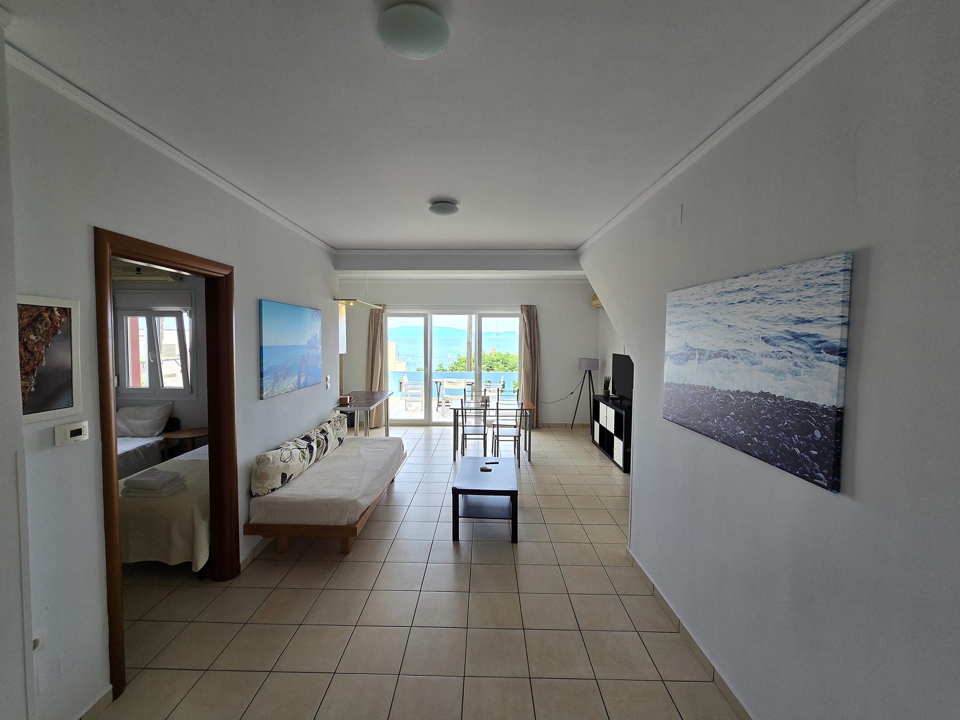 Ground Floor 2BR Apartment with Sea View & Balcony