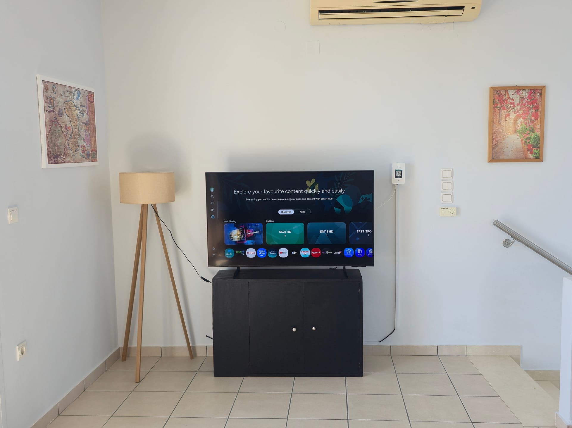 First Floor 2BR Apartment with Sea View &amp; Balcony