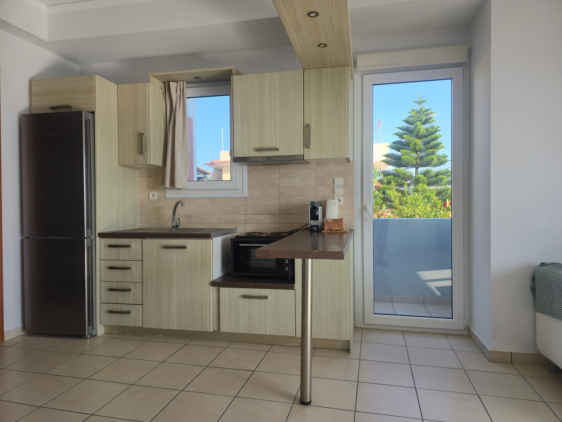 First Floor 2BR Apartment with Sea View &amp; Balcony