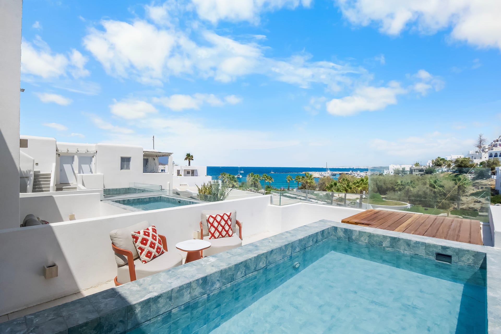 Deluxe Suite with Plunge Pool &amp; Sea View