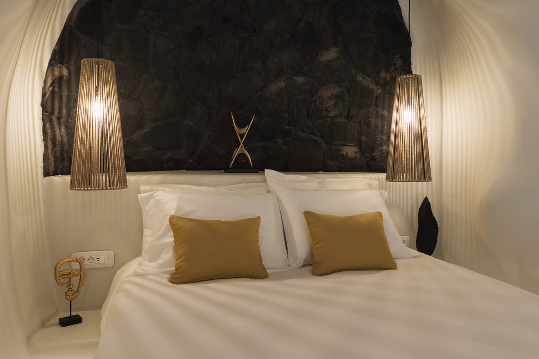 Junior Suite with Jetted Tub