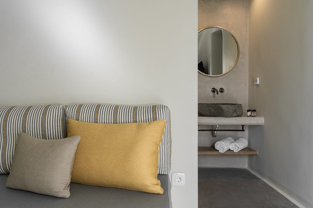 Junior Suite with Jetted Tub