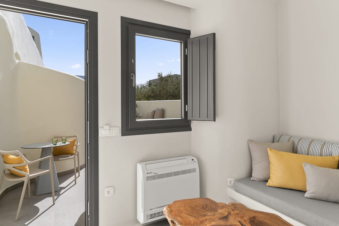 Junior Suite with Jetted Tub