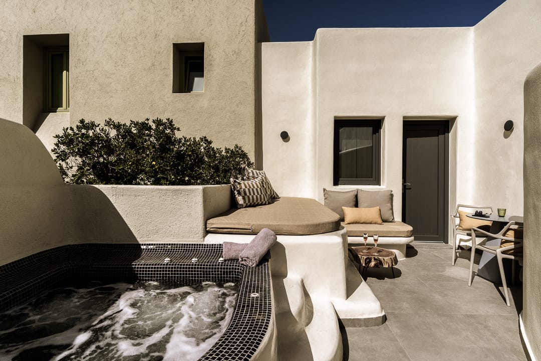 Junior Suite with Jetted Tub