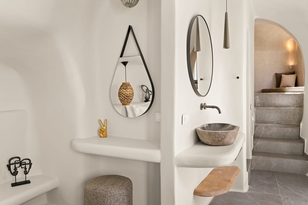 Junior Suite with  Indoor Jetted Tub