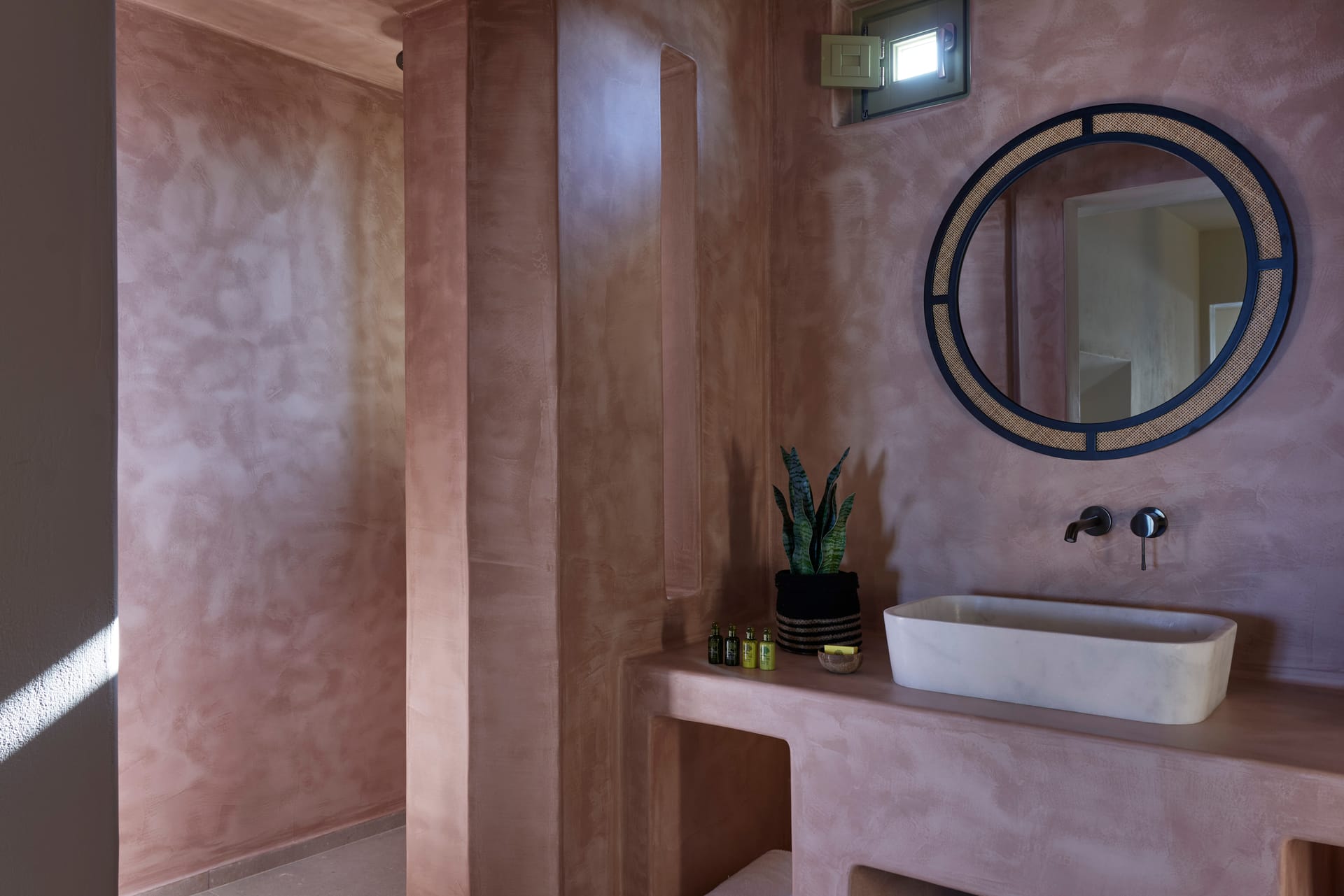 Honeymoon Suite with Heated Pool