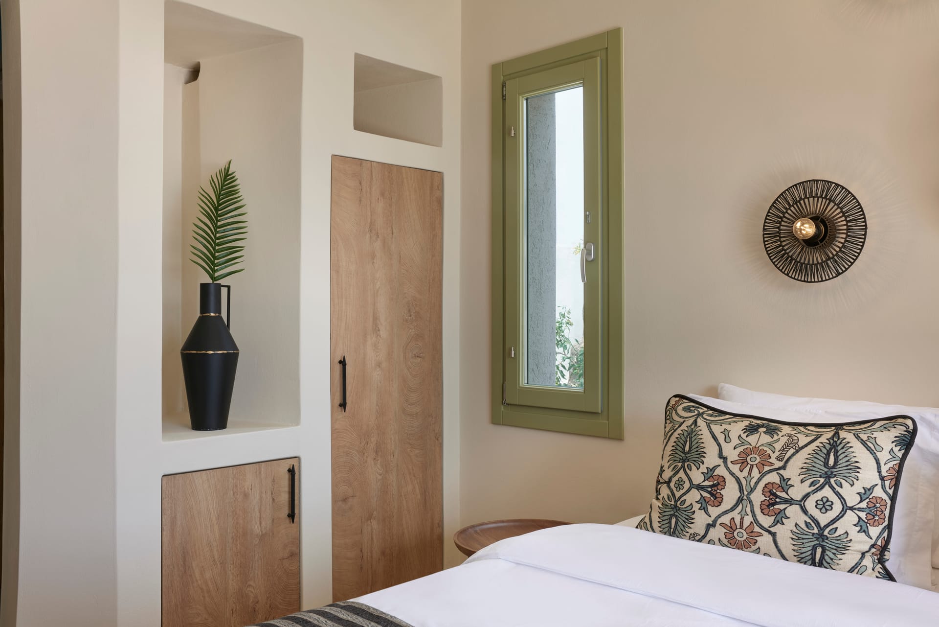 Deluxe Suite Sea View with Jetted Tub