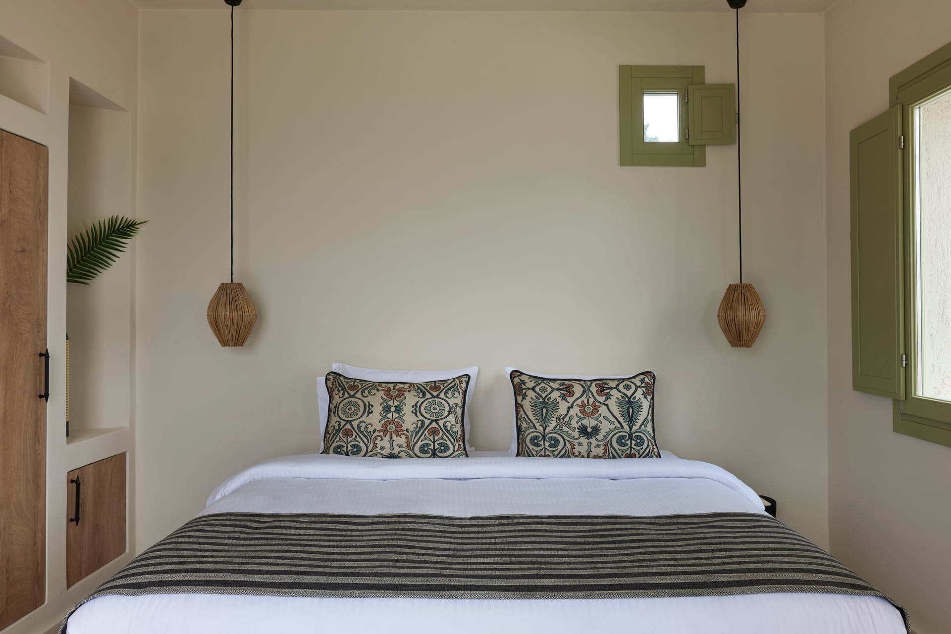 Deluxe Suite Sea View with Jetted Tub