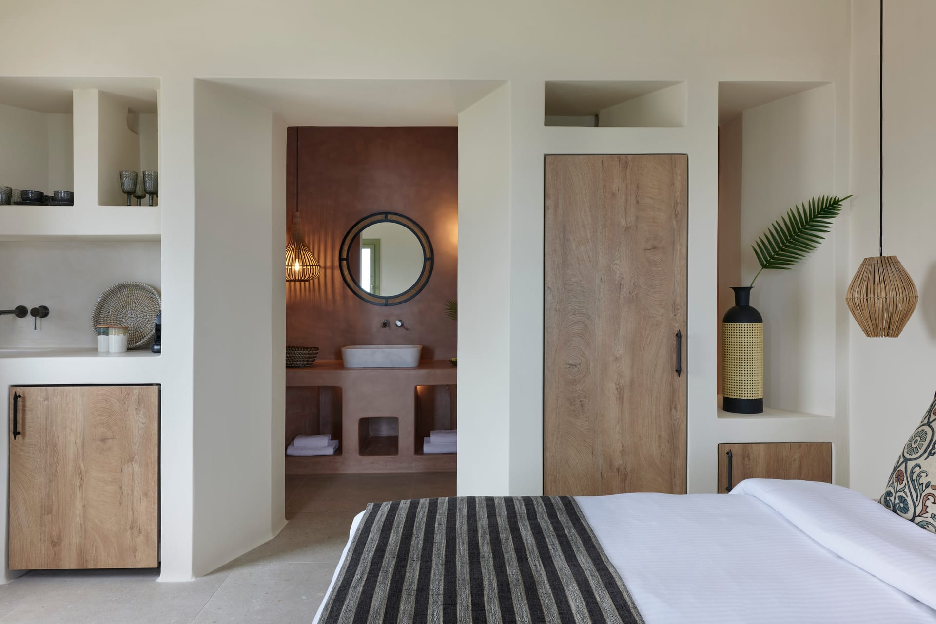 Deluxe Suite Sea View with Jetted Tub