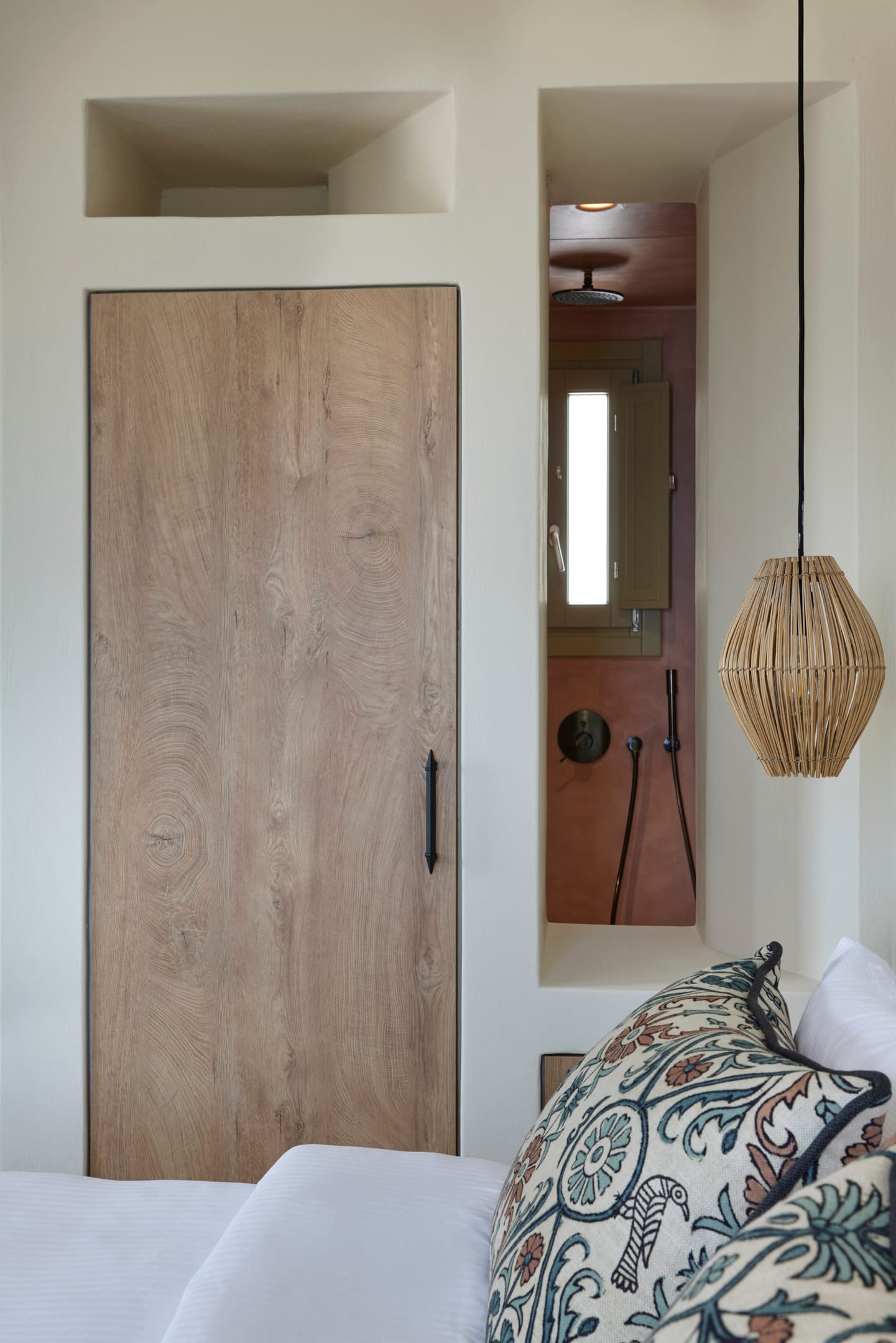 Deluxe Suite Sea View with Jetted Tub