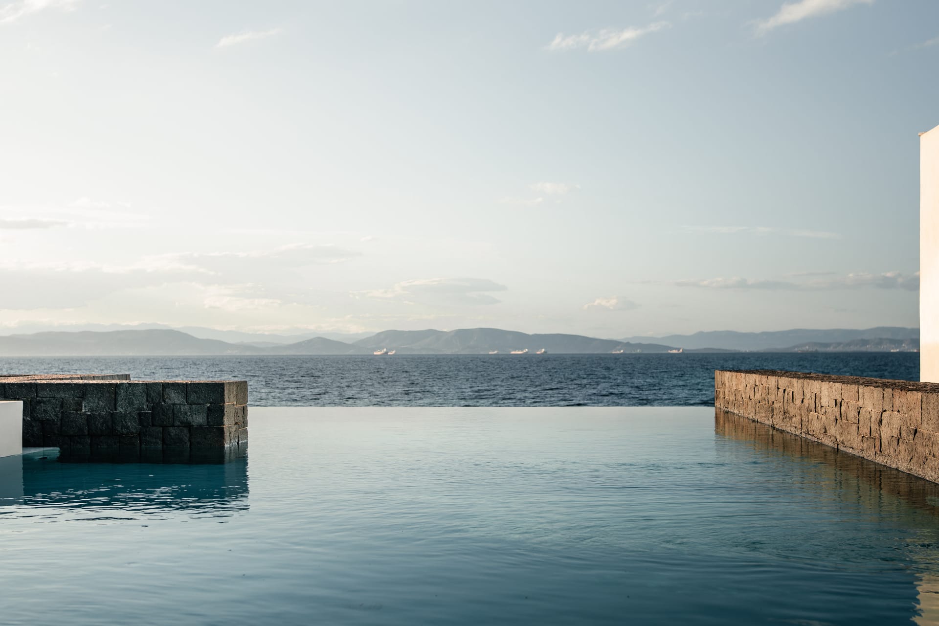 Horizon Luxury Seafront Villa