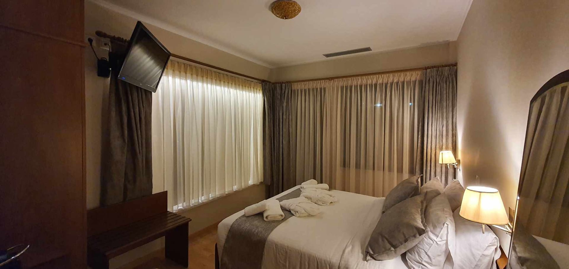 Double with Privileged View