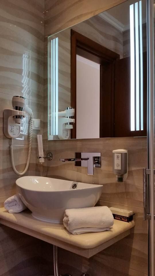 Double with Privileged View