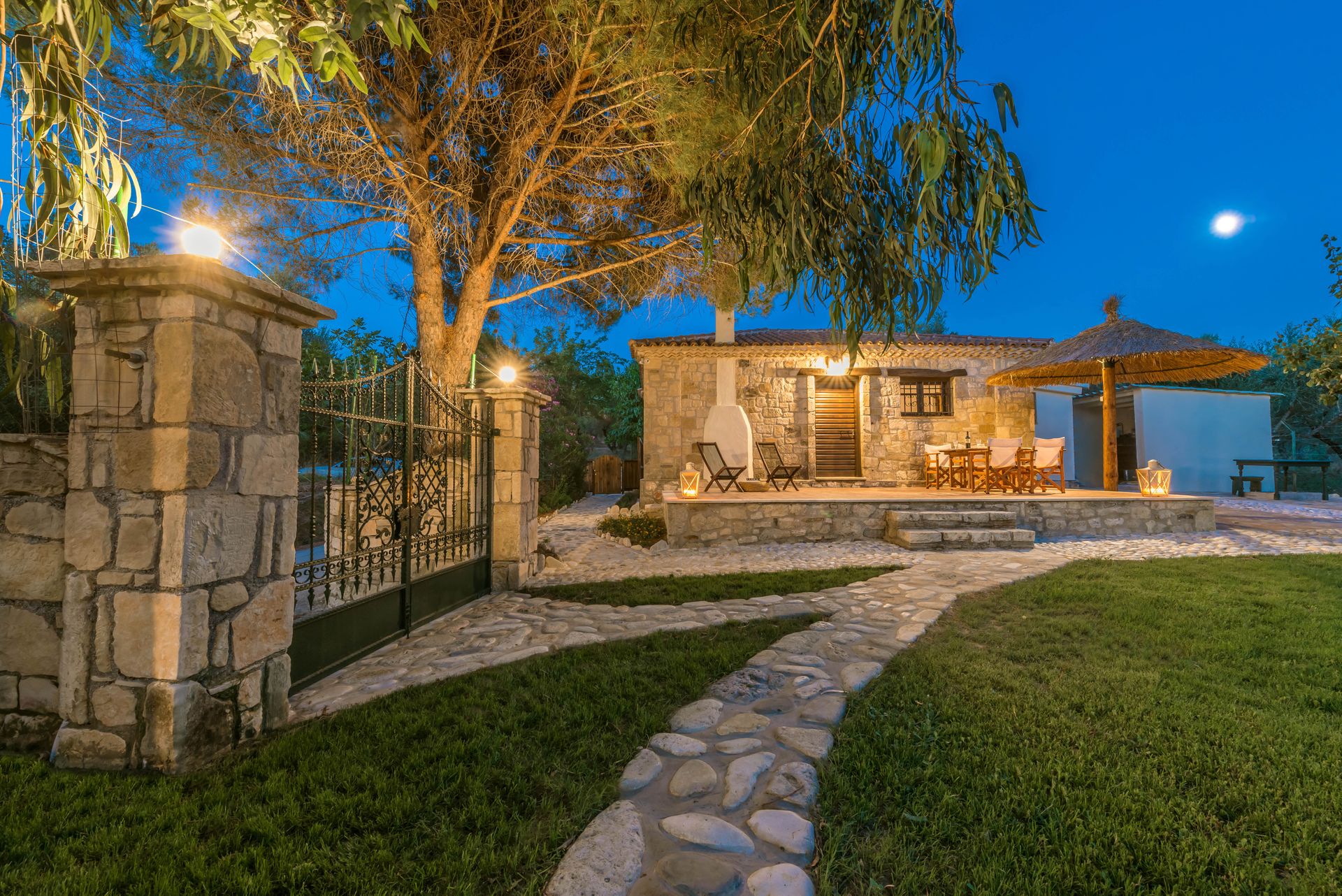 The Farm Two Bedroom Cottage with private pool