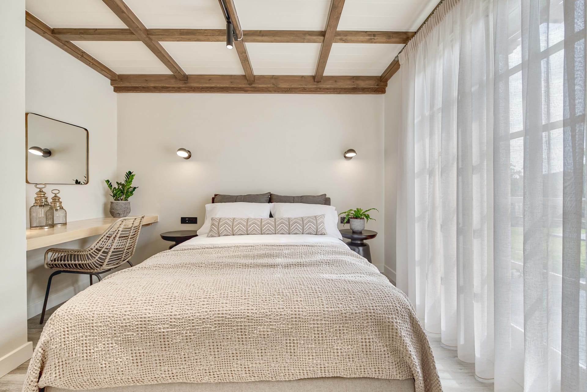 The Classic Three Bedroom Cottage with private pool