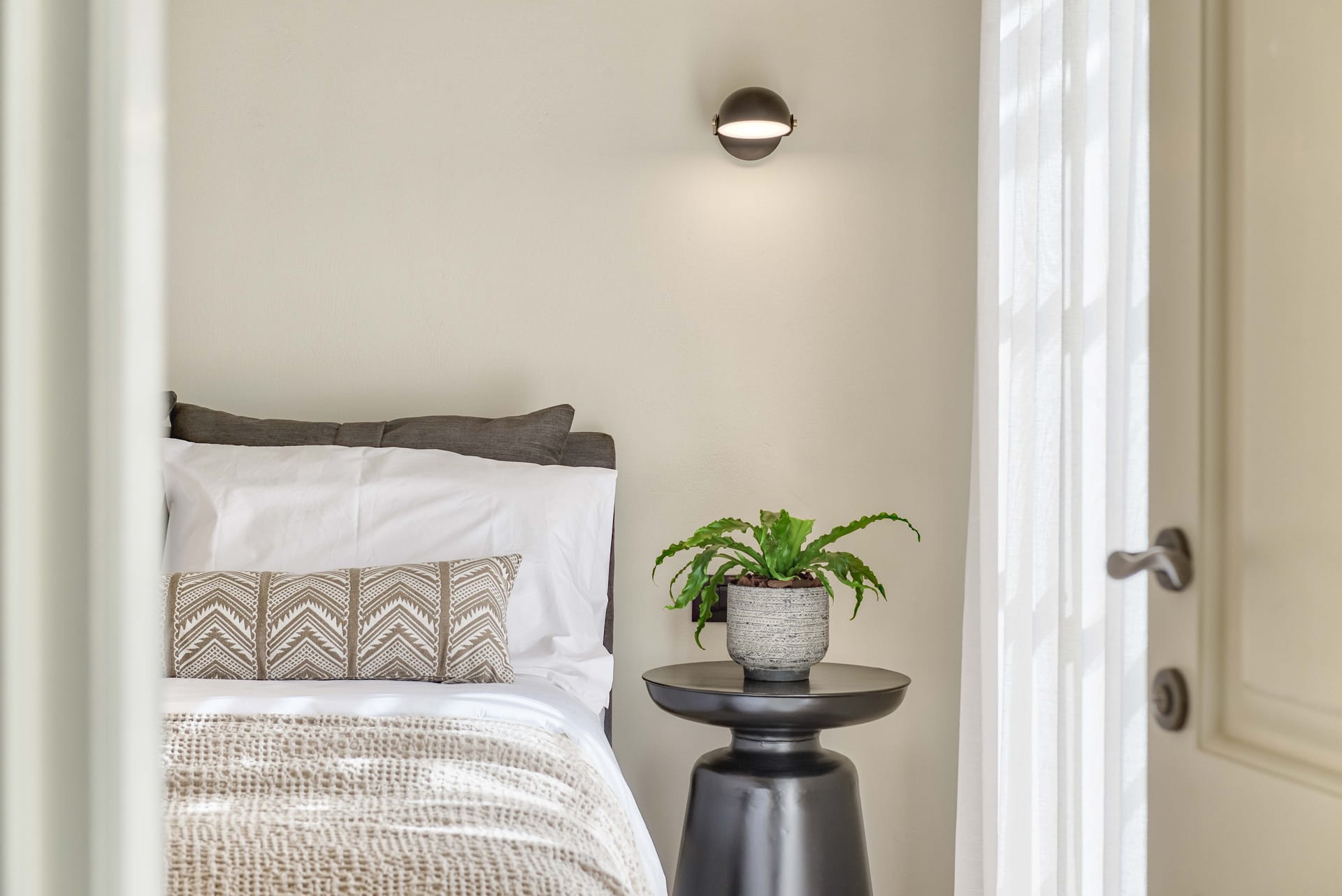 The Classic Three Bedroom Cottage with private pool