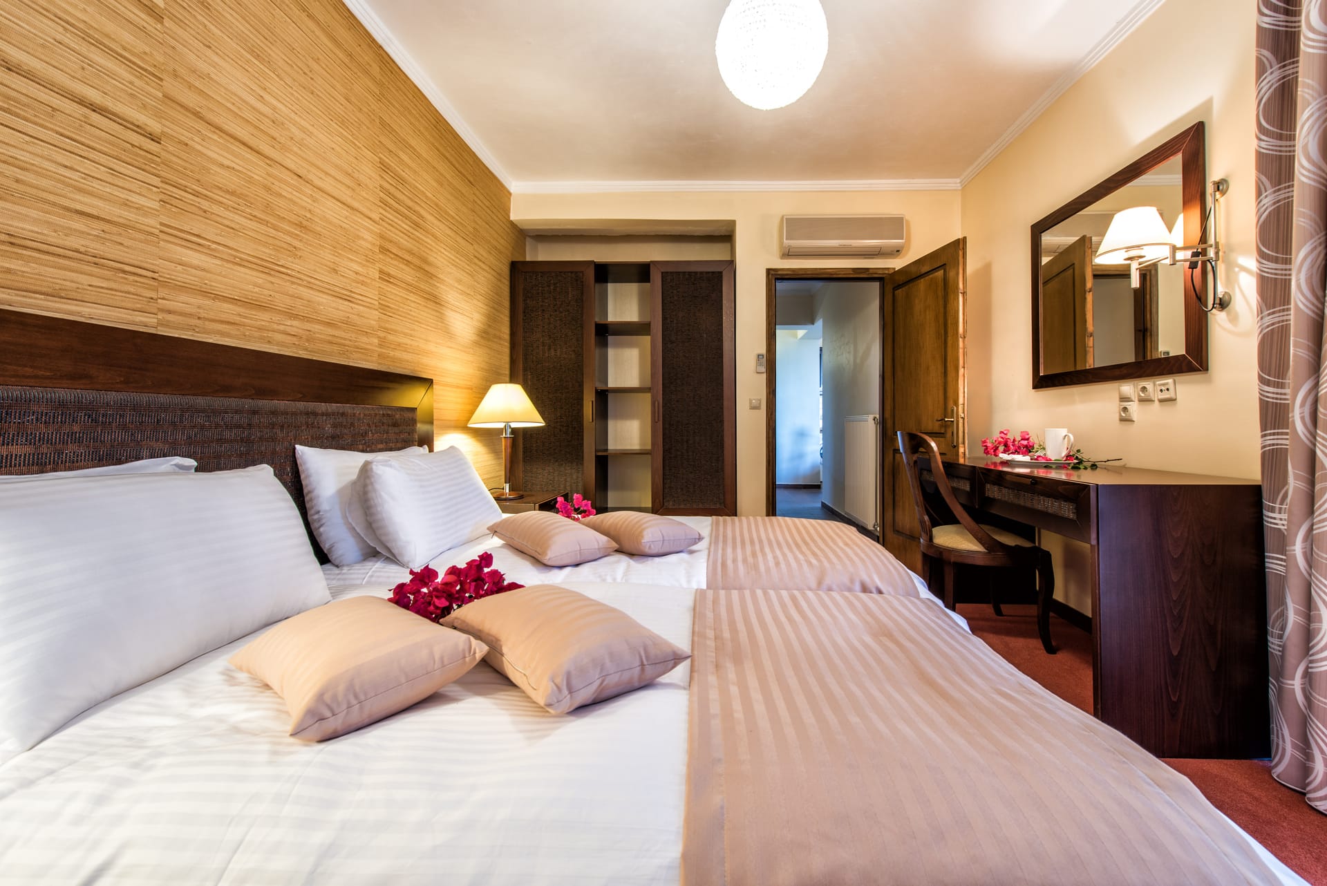 Premium Three-Bedroom Villa with Heated Private Pool &amp; Sea View