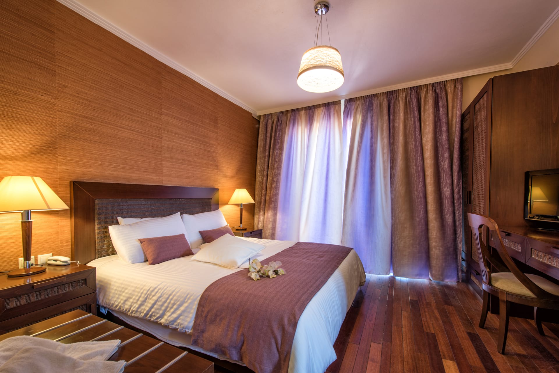 Premium Three-Bedroom Villa with Heated Private Pool &amp; Sea View