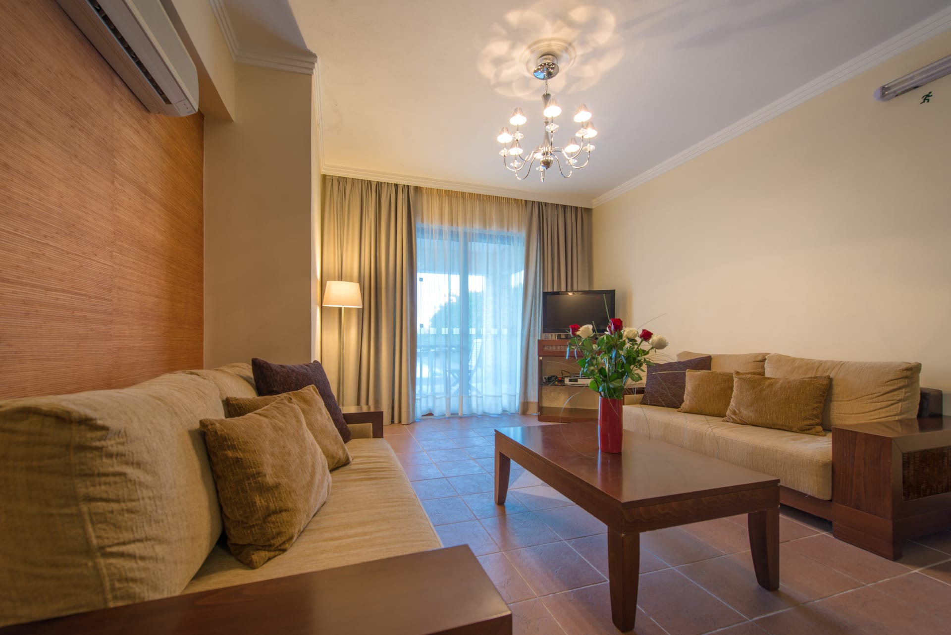 Premium Three-Bedroom Villa with Heated Private Pool &amp; Sea View