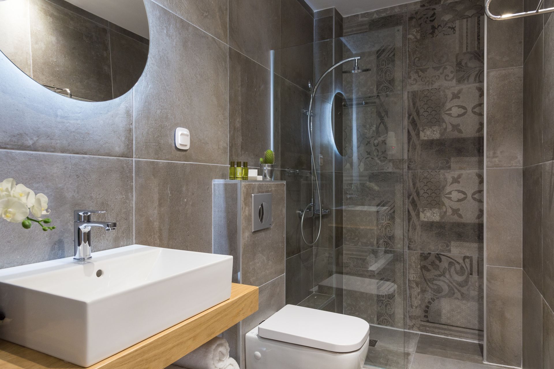 Two Bedroom Family Suite with Garden View