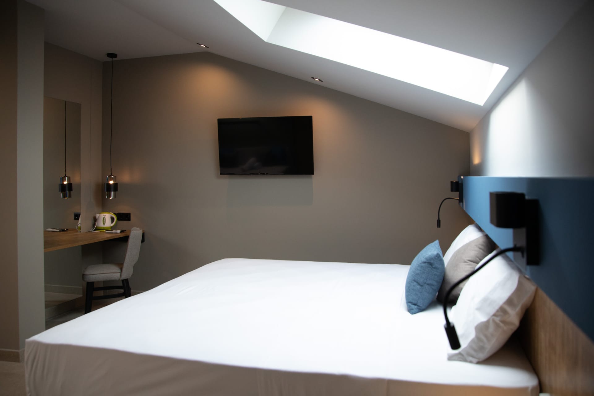 Attic Family Suite