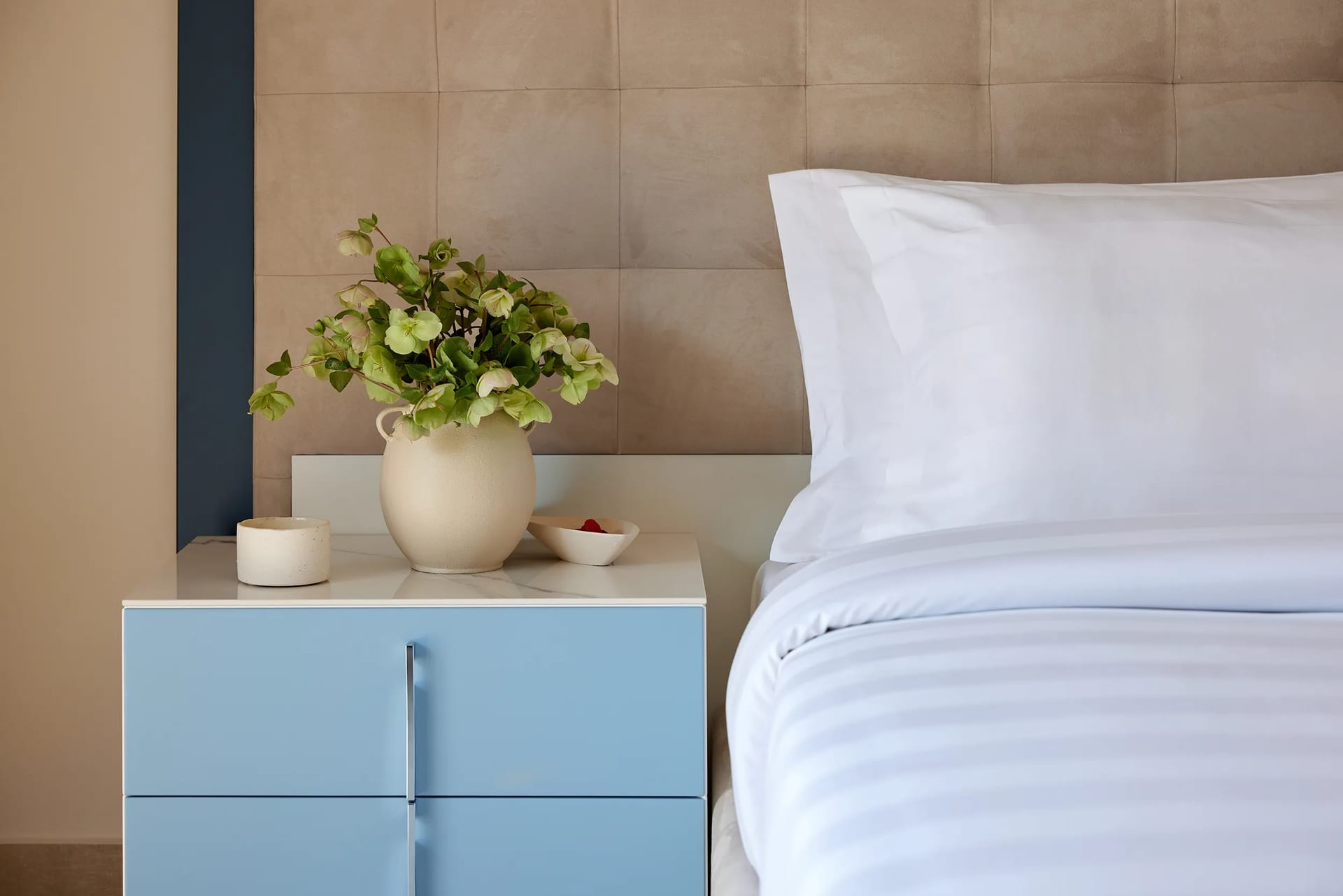 Elegant Double (Side Sea View)