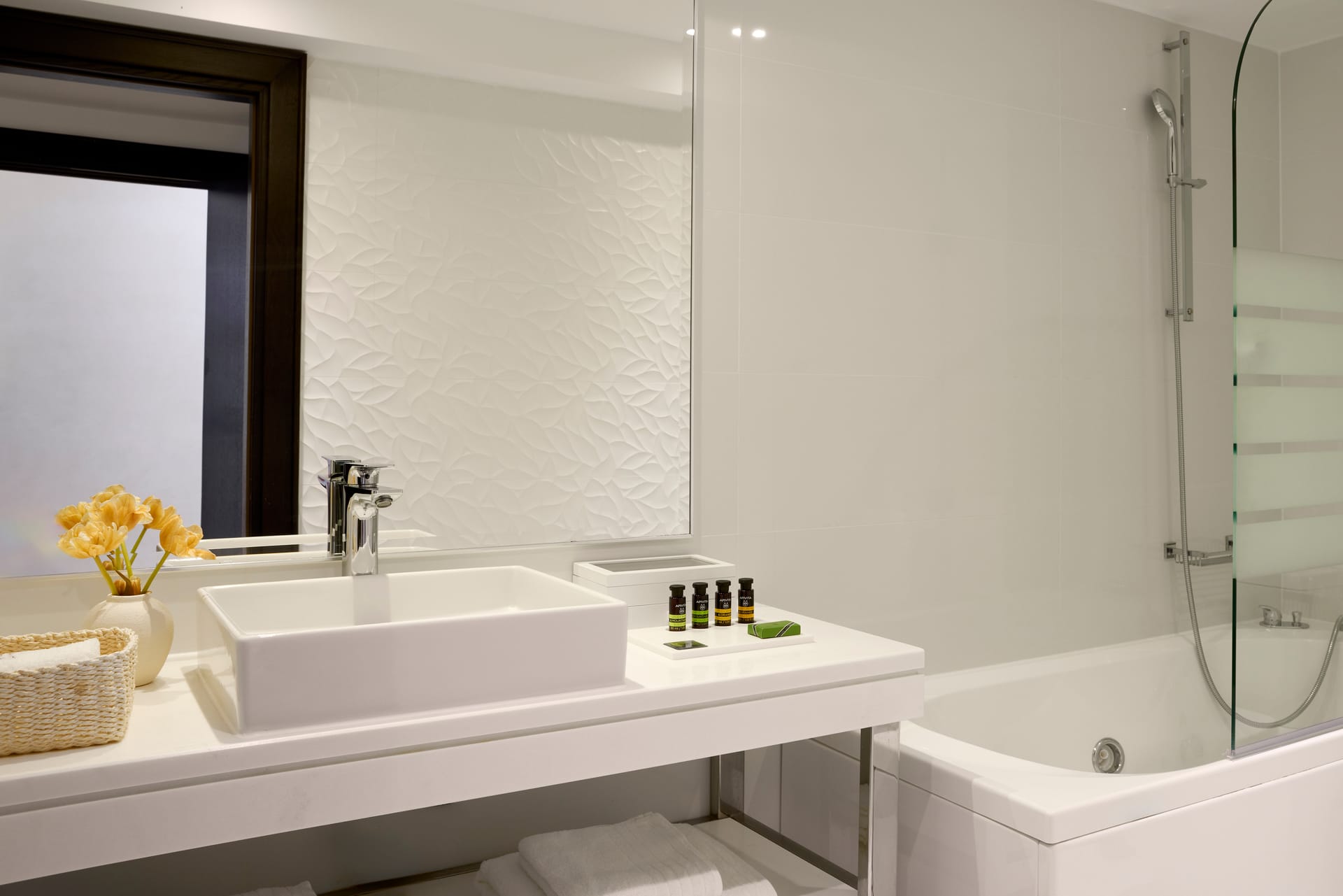 Elegant Double (Side Sea View)