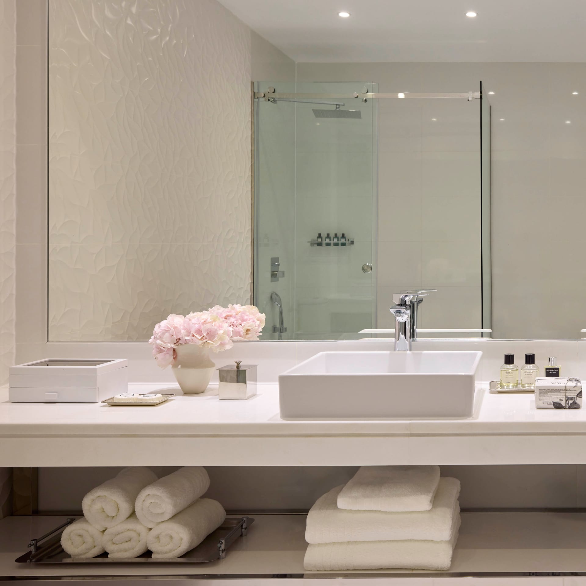 Family Suite Two Bedroom Sea View