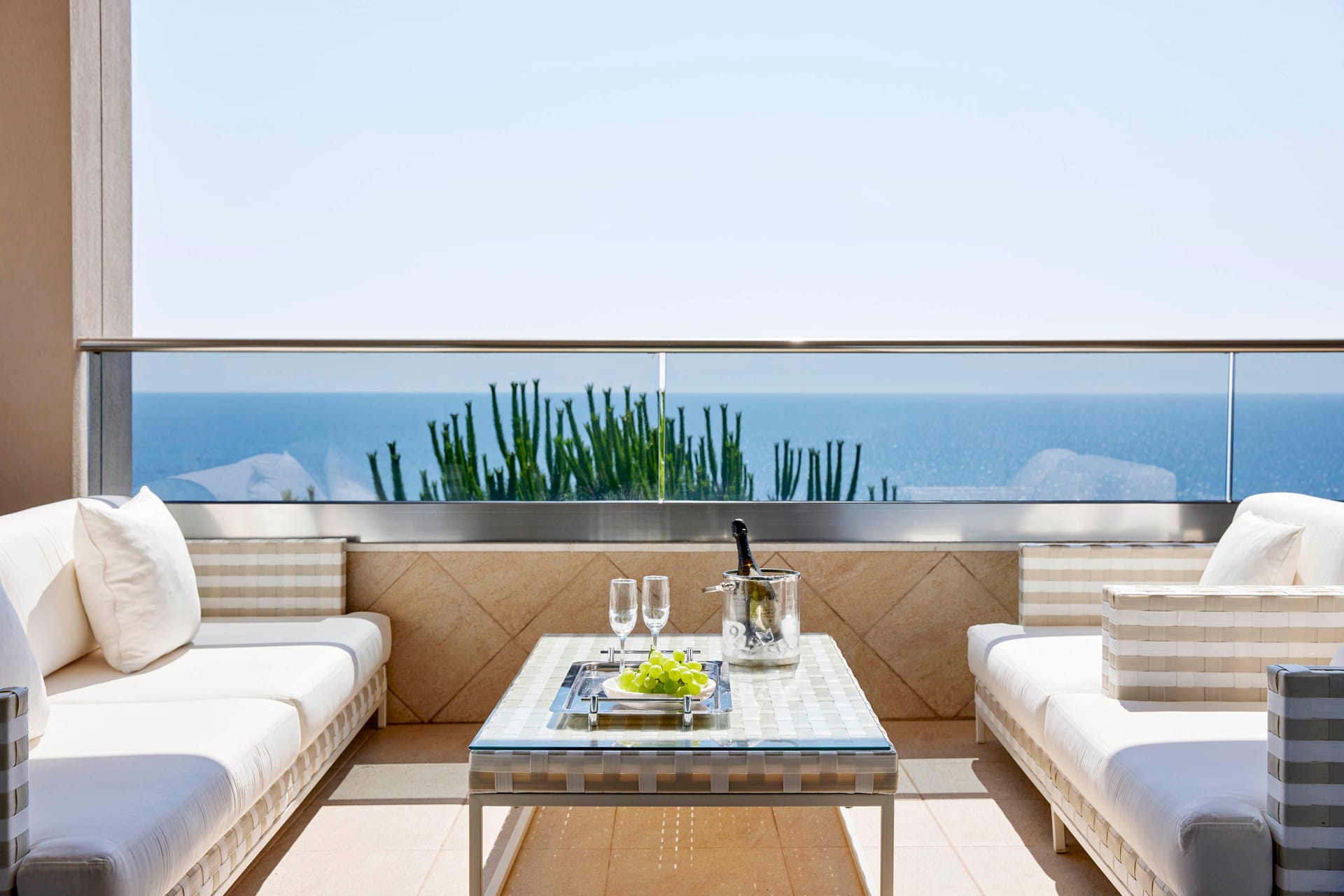 Pomegranate Suite One Bedroom Sea View