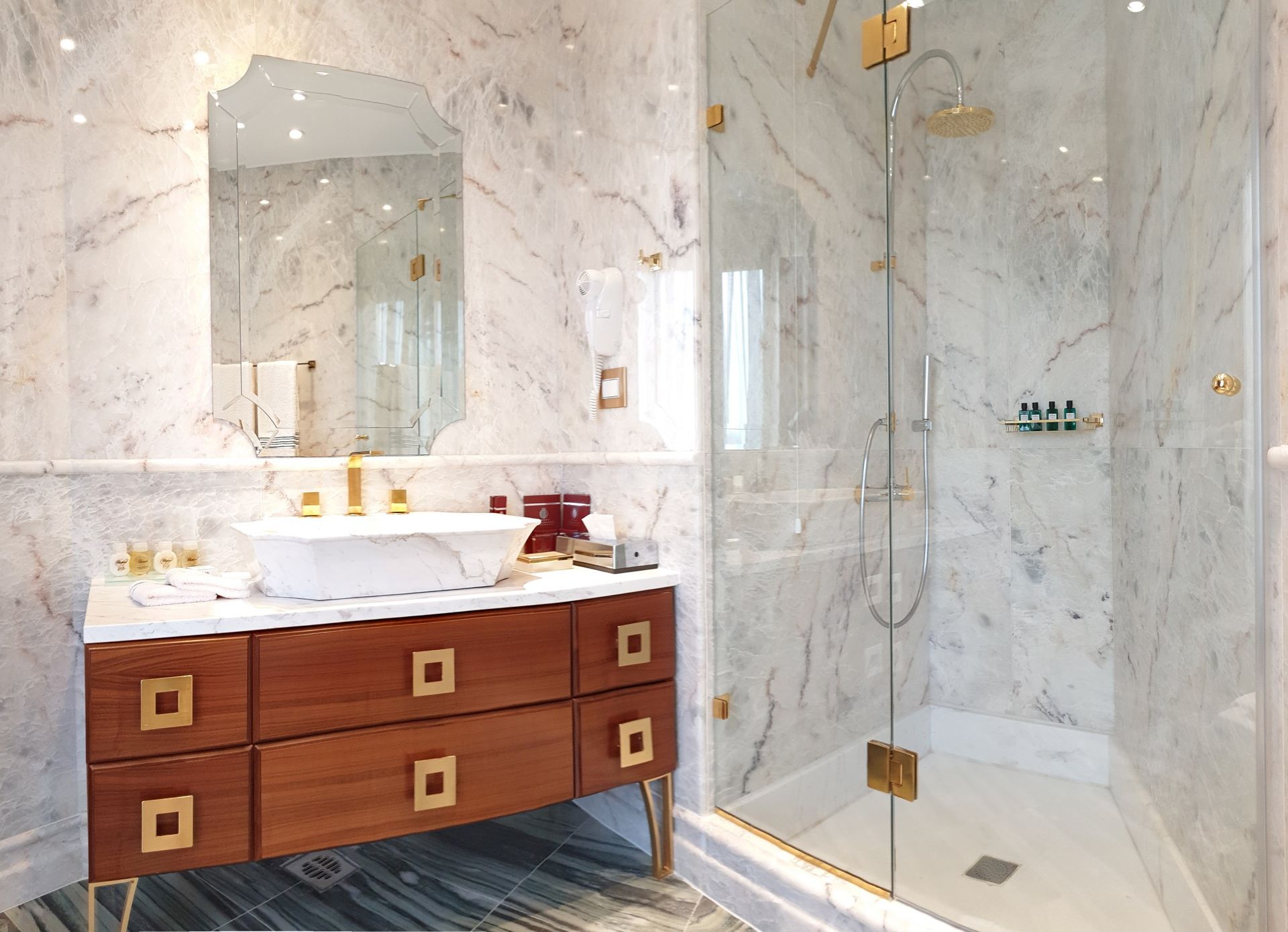 Apollon Suite Two Bedroom Sea View