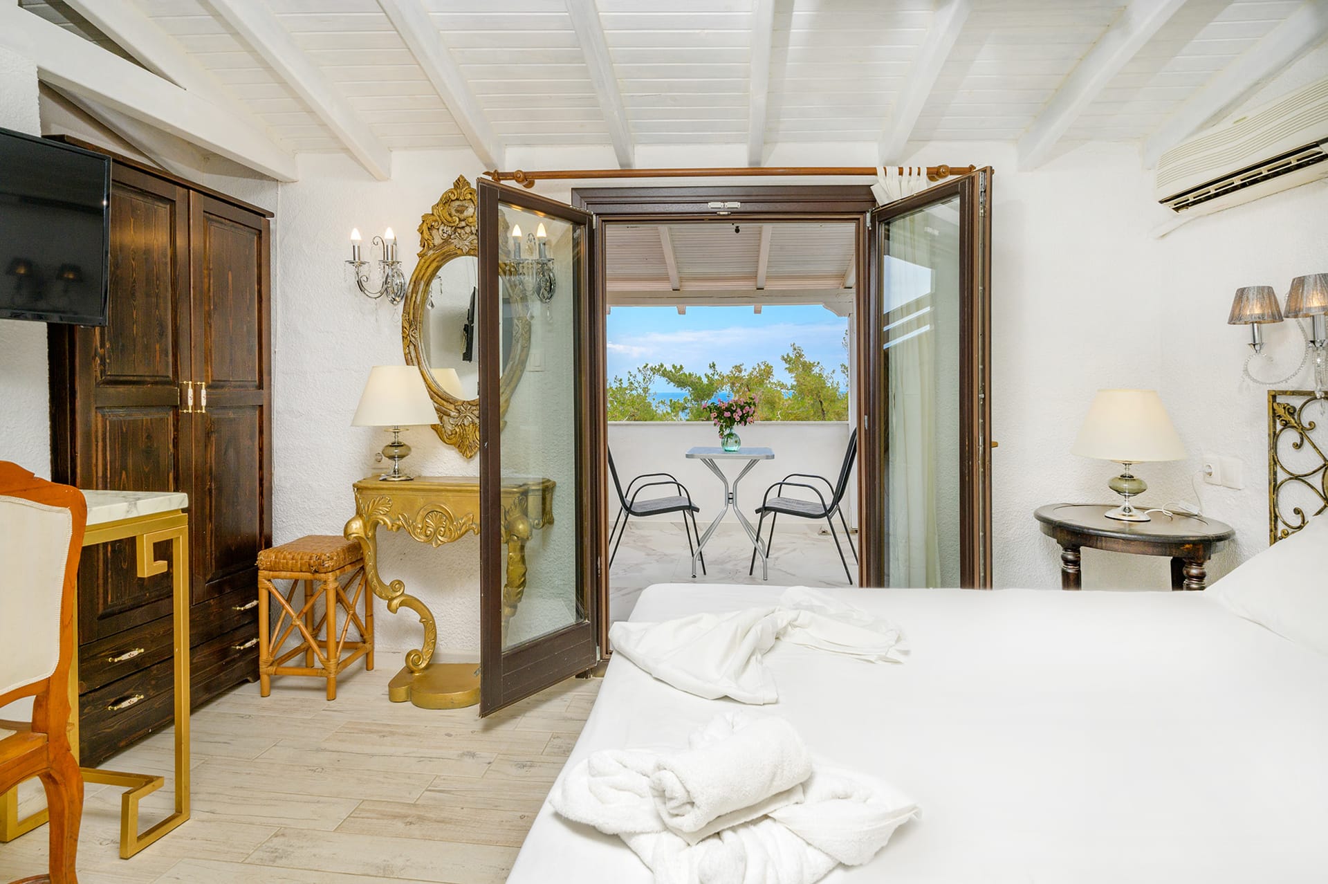 Deluxe Triple Room with Sea View