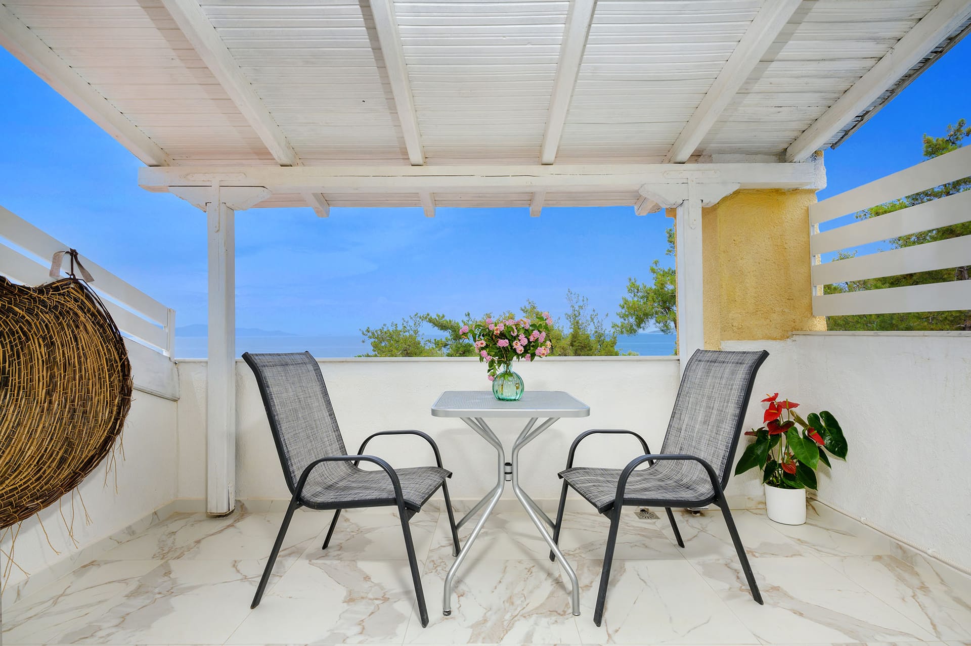 Deluxe Triple Room with Sea View