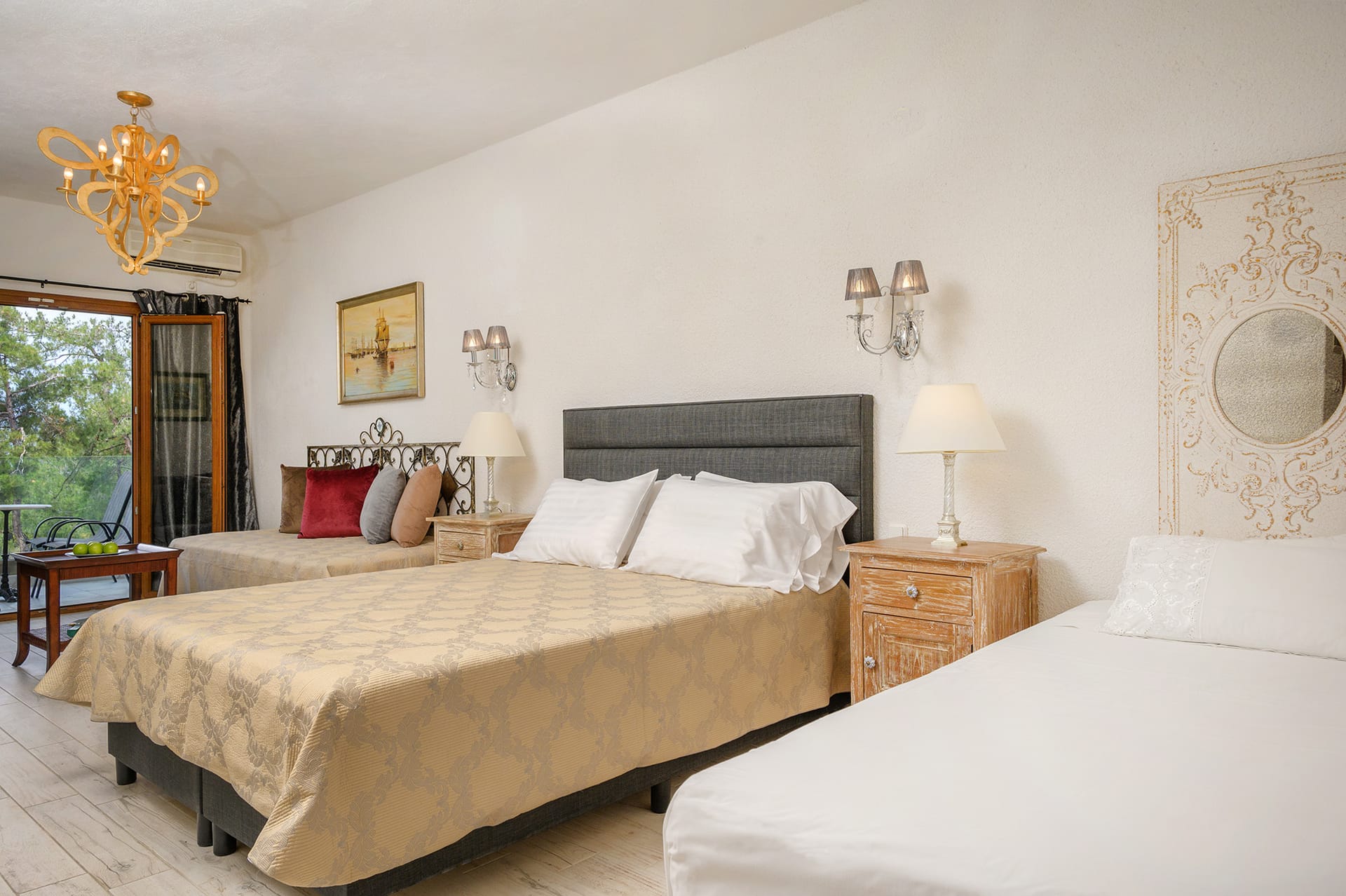 Family Room with Sea View