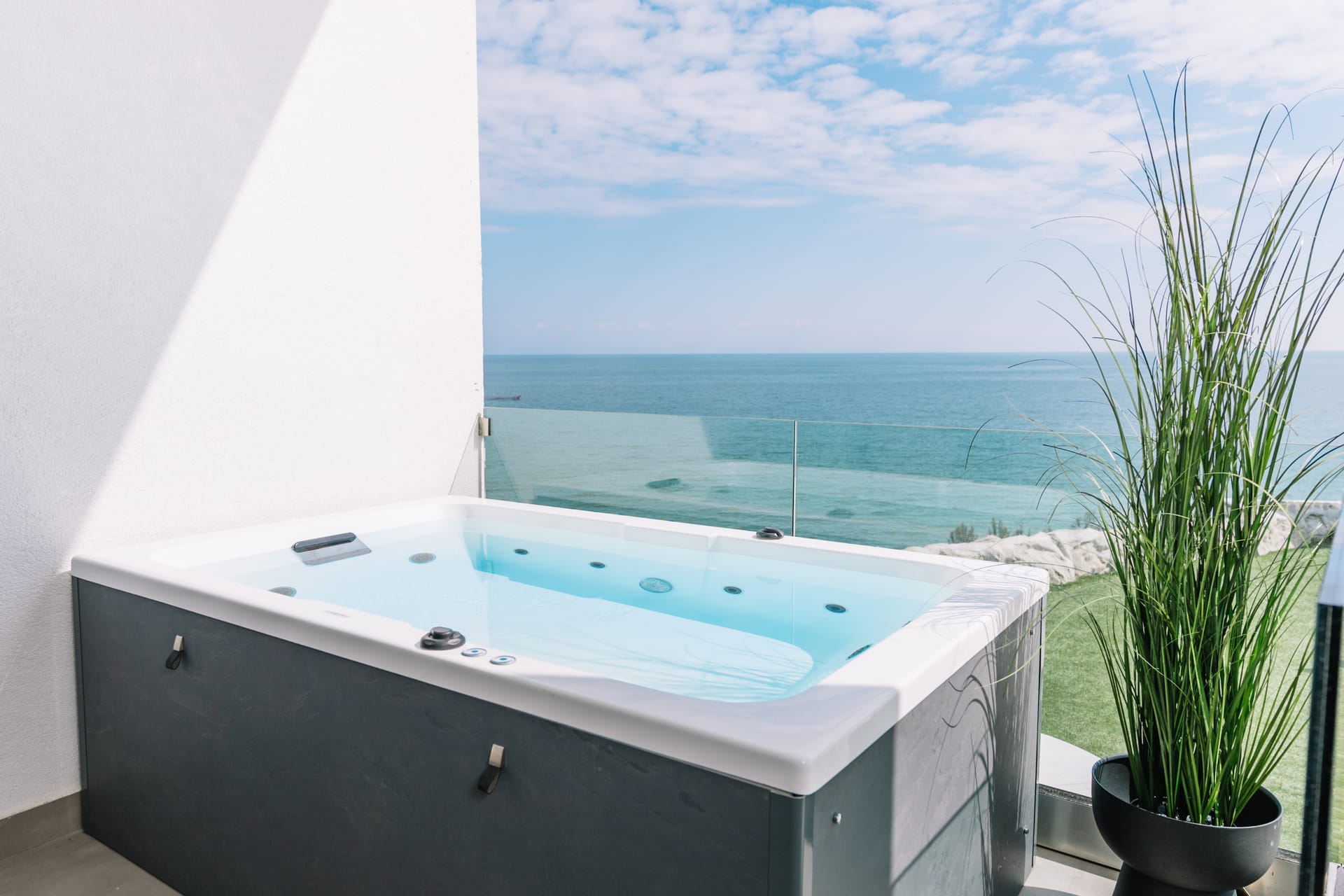 Deluxe Suite with jacuzzi