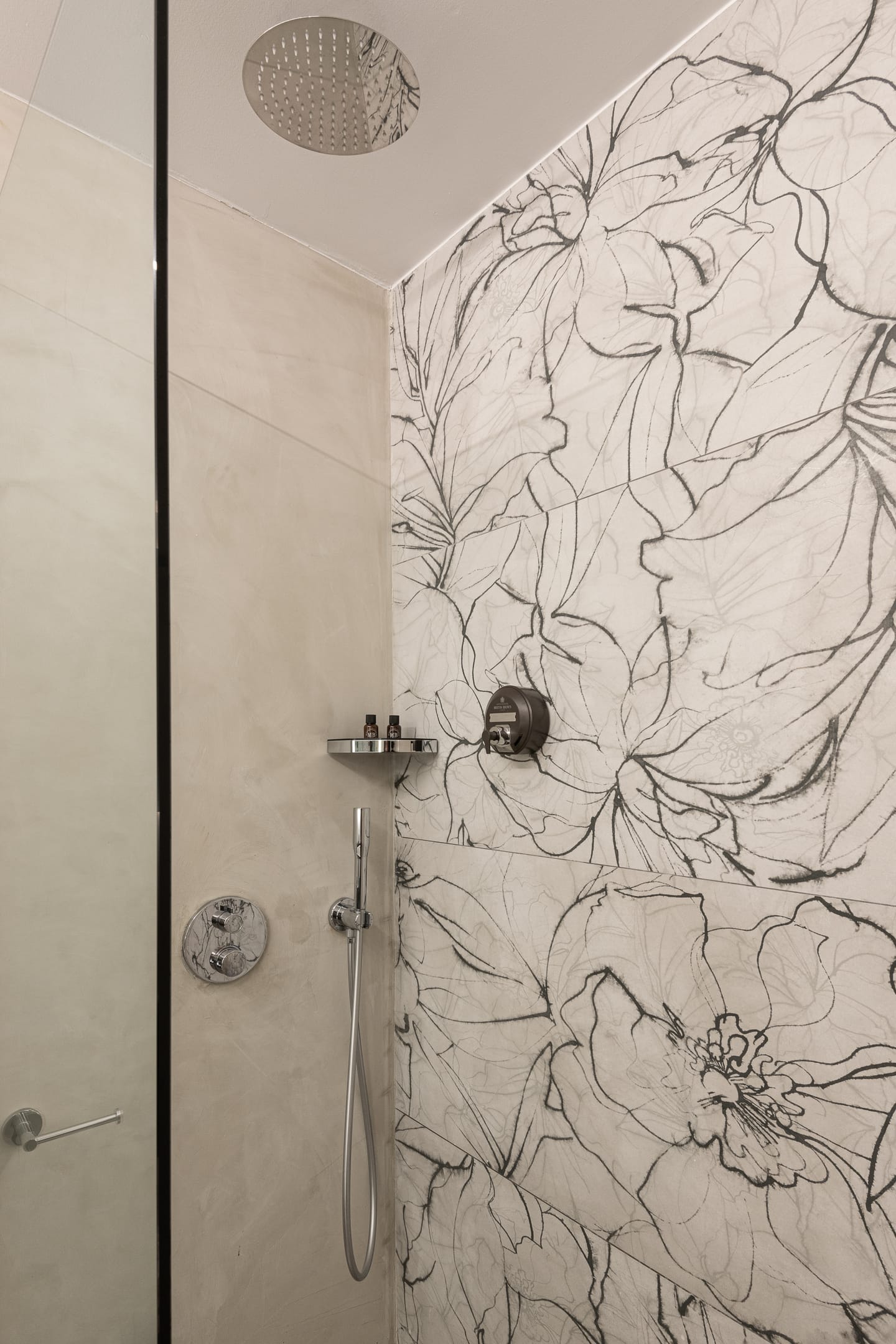 Deluxe Suite with jacuzzi