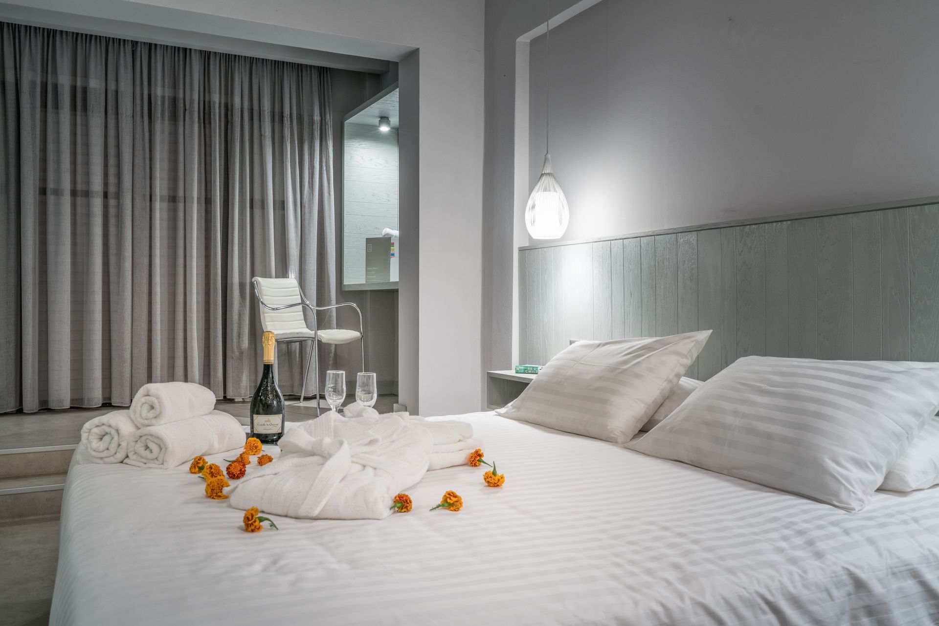 Junior Suite Swim Up