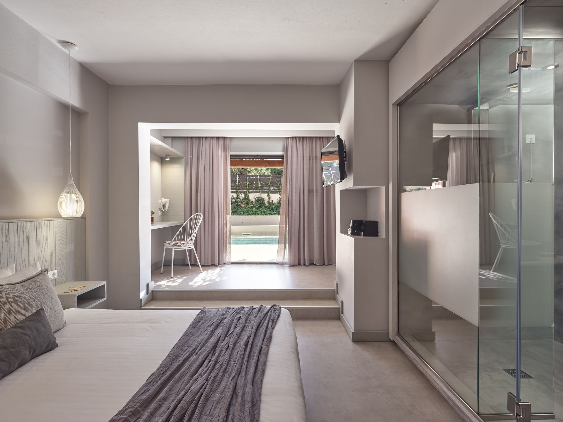 Junior Suite Swim Up