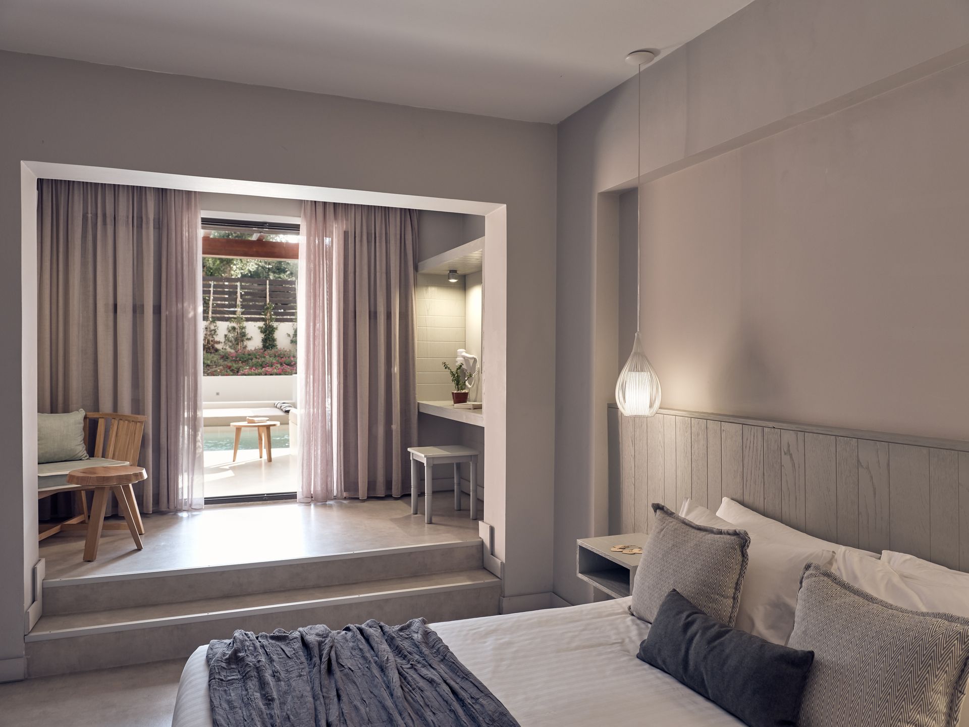 Junior Suite Swim Up