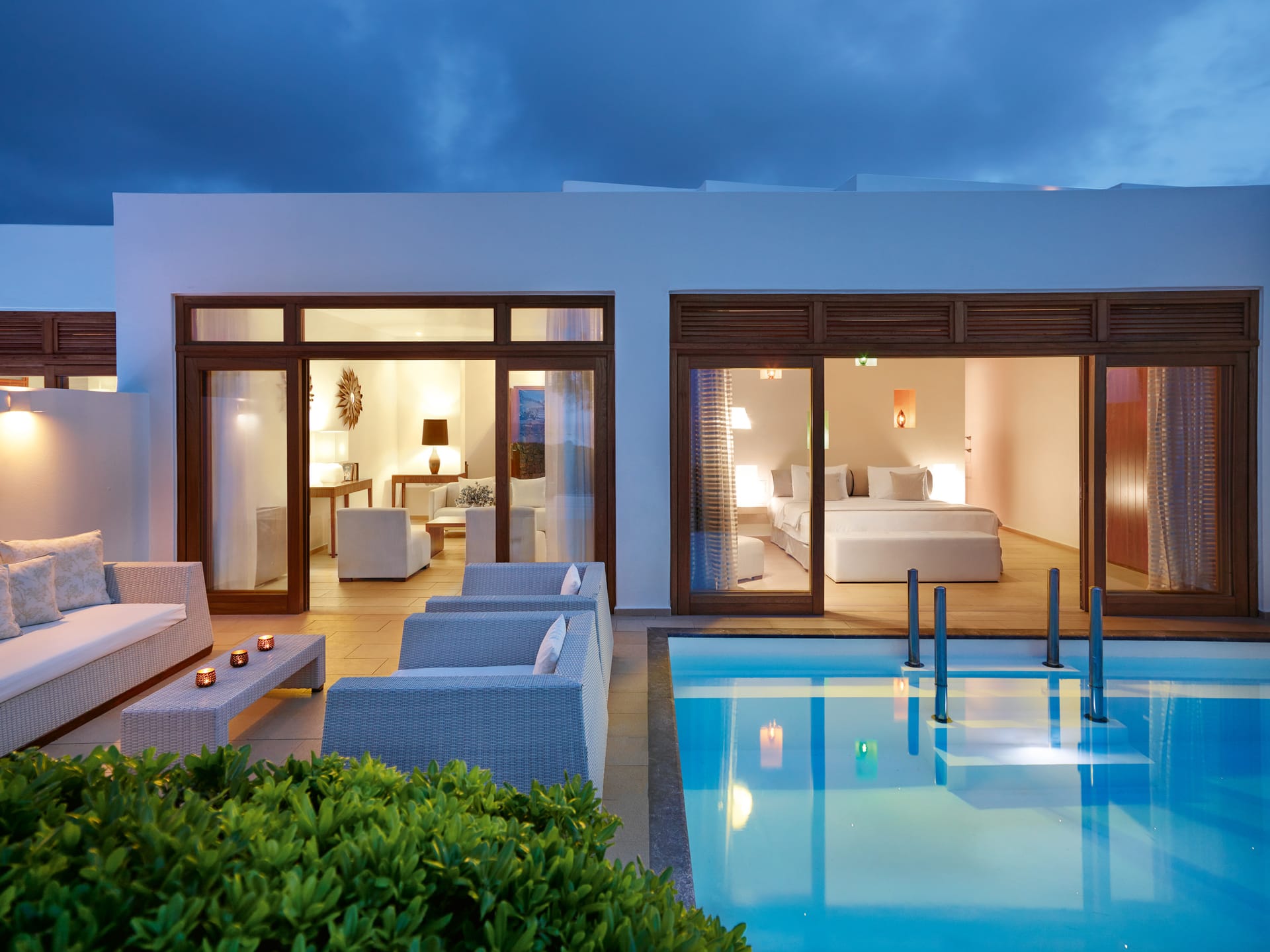 Junior villa waterfront with private pool (one bedroom)