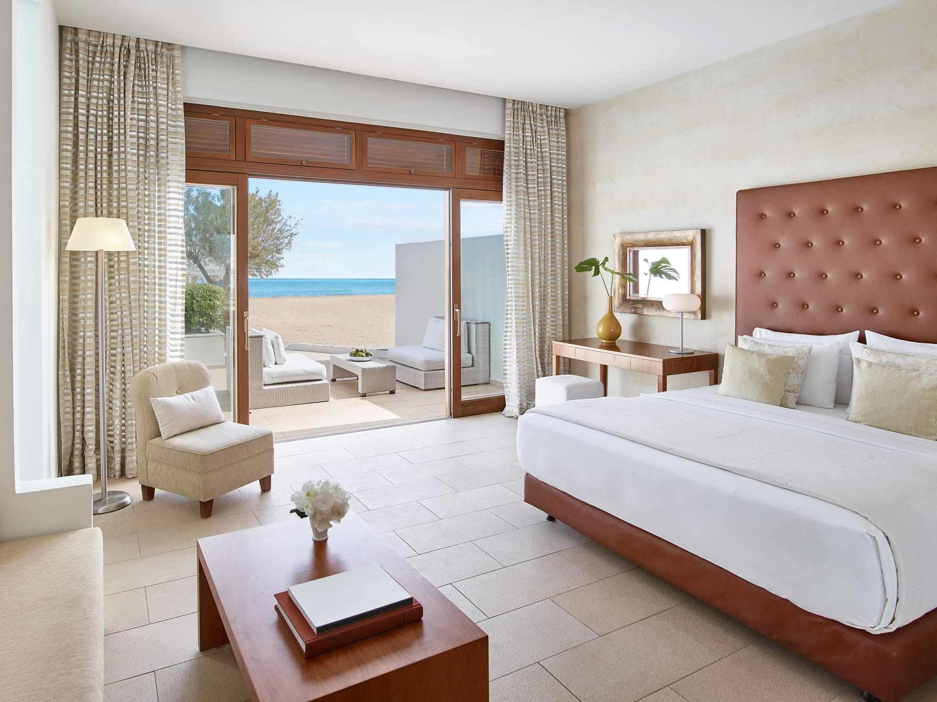 2 Bedroom villa beachfront with private pool