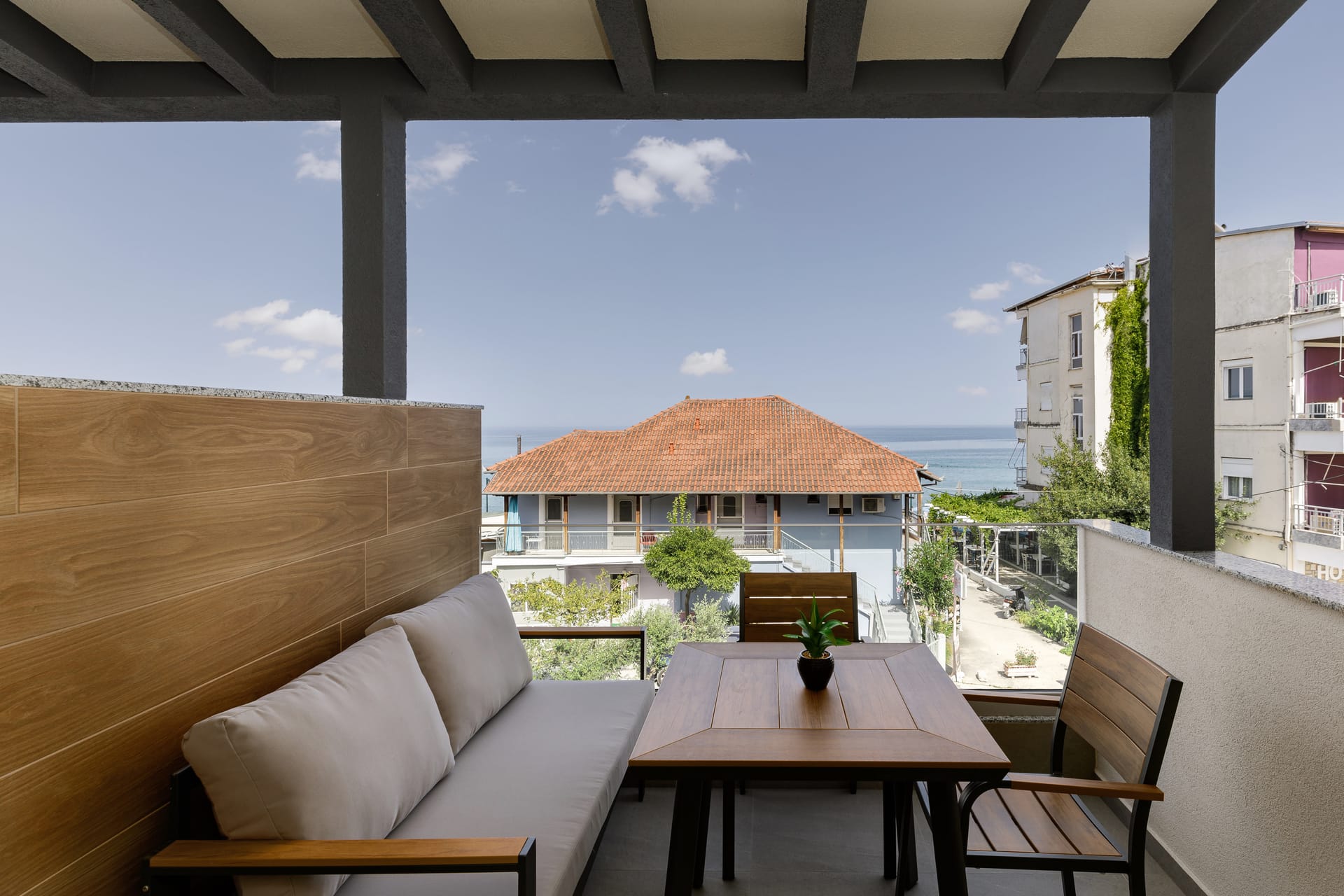 Deluxe Suite with Sea View