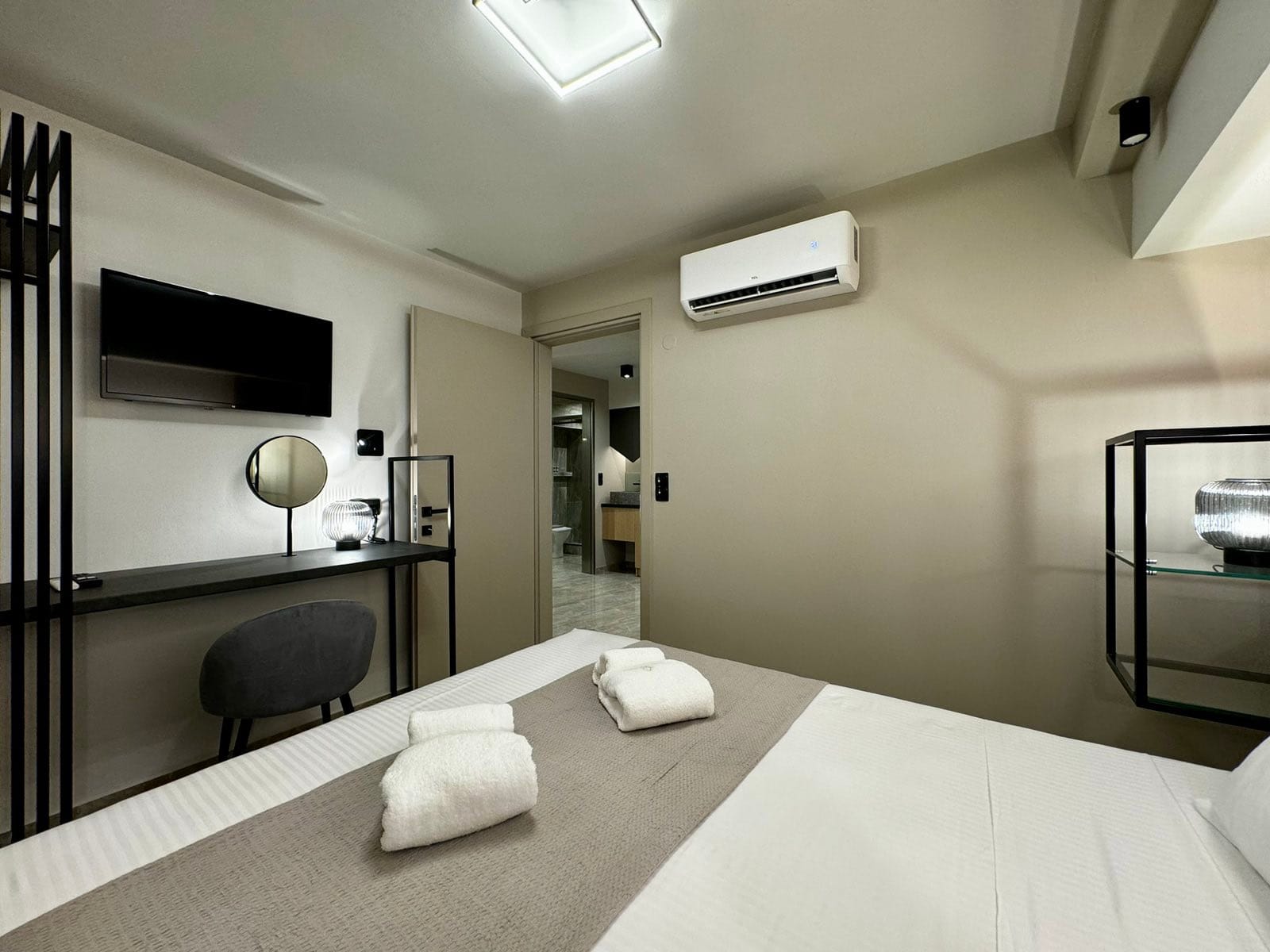 King Suite with Spa Bath