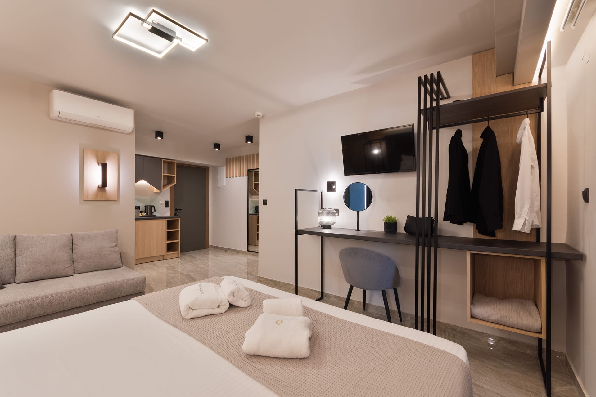 King Suite with Spa Bath